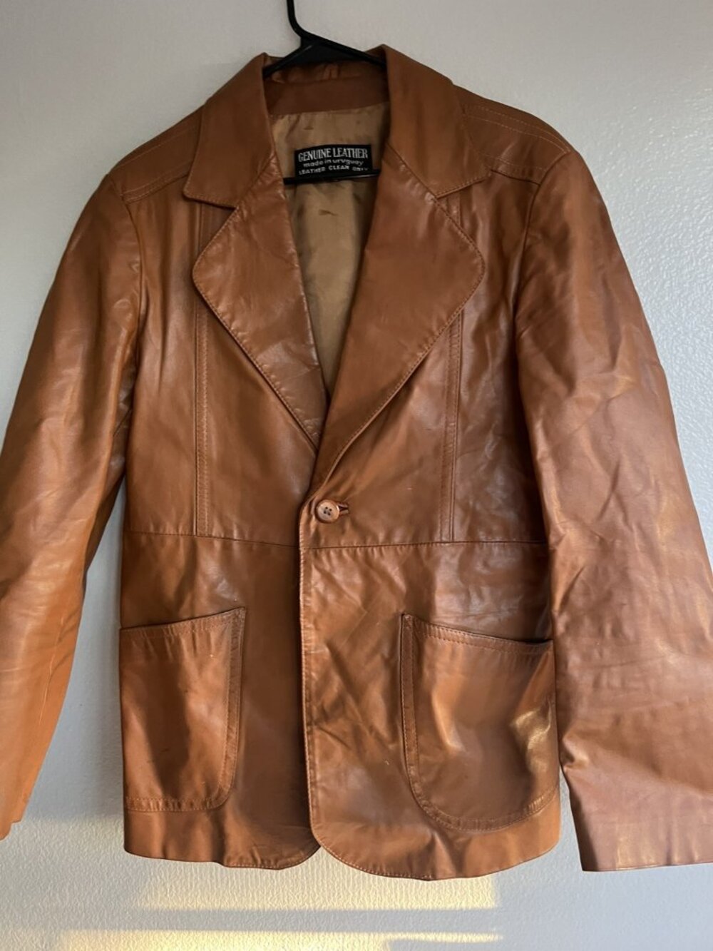 Vintage Blazer Women’s  Sz 40 genuine Lined  leather jacket made in Uruguay